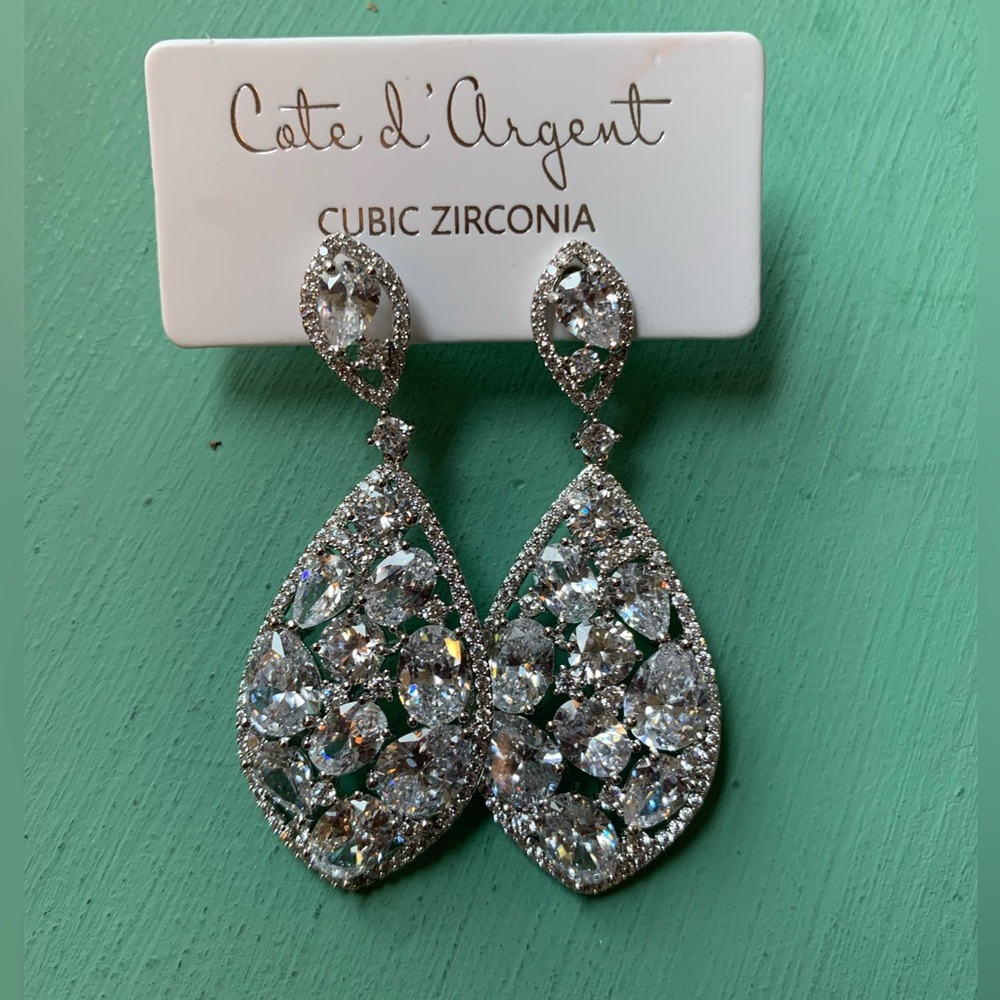 Formal earrings